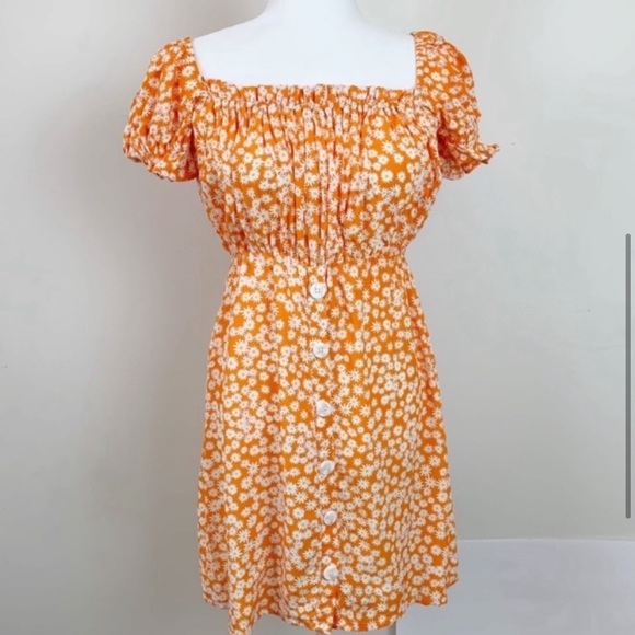 Faithfull the Brand Laura Dress - Picture 4 of 12